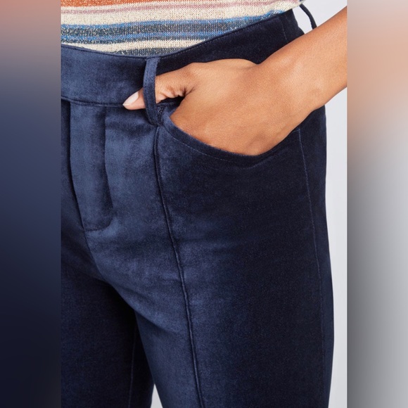 Modcloth Richmond Velvet Pants in Dark Navy. Size 8. - Picture 3 of 7